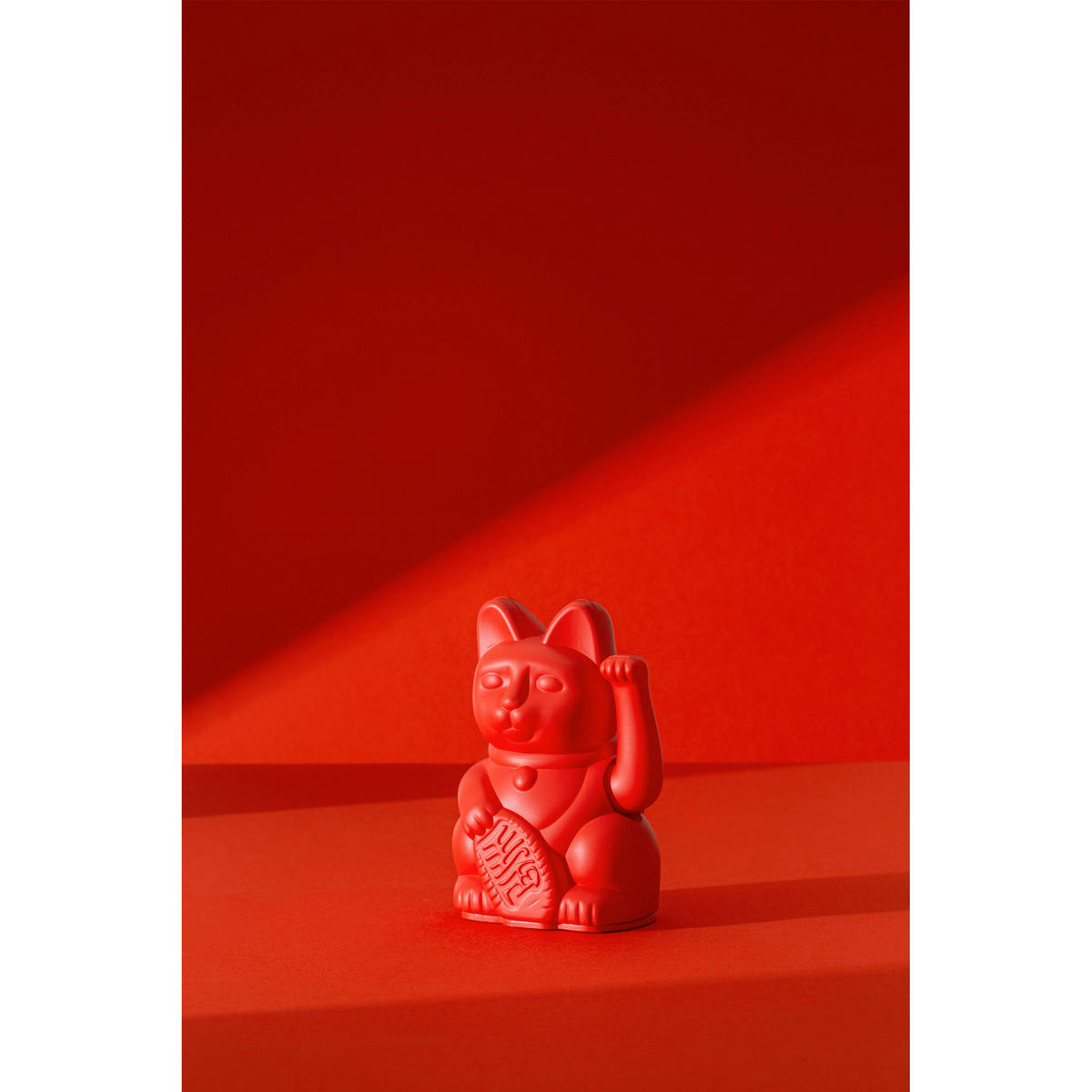 WINKEKATZE Lucky Cat Mini Maneki Neko, Kunststoff, Rot, 9.8 cm - Rot, Kunststoff (6.7/9.8/5.2cm) - Donkey Products