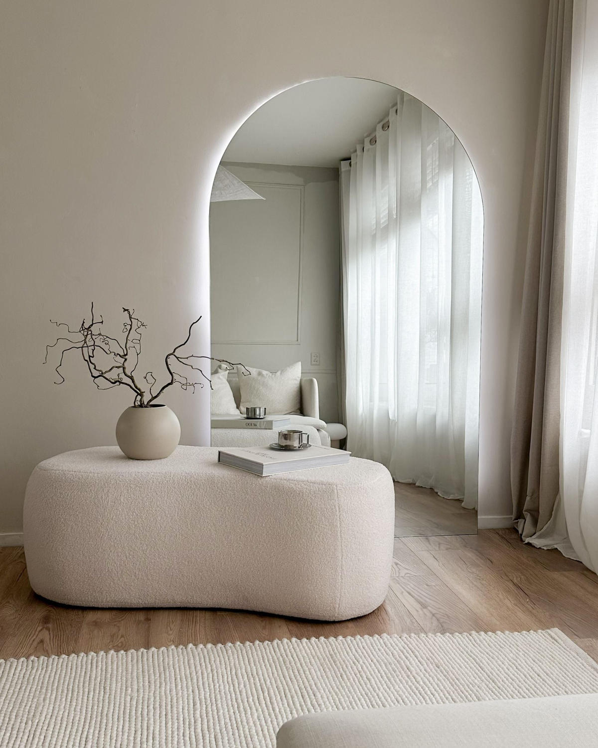 POUF alb crem Bayard - alb, material textil (115/43/56cm) - Beliani