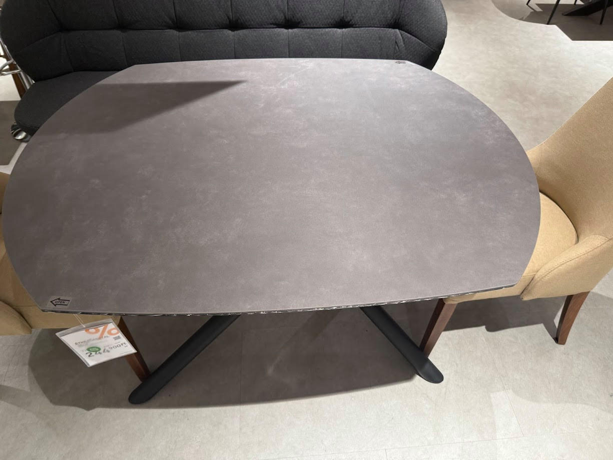 ÉTKEZŐASZTAL BINZ-BUDAÖRS OUTLET - Novel