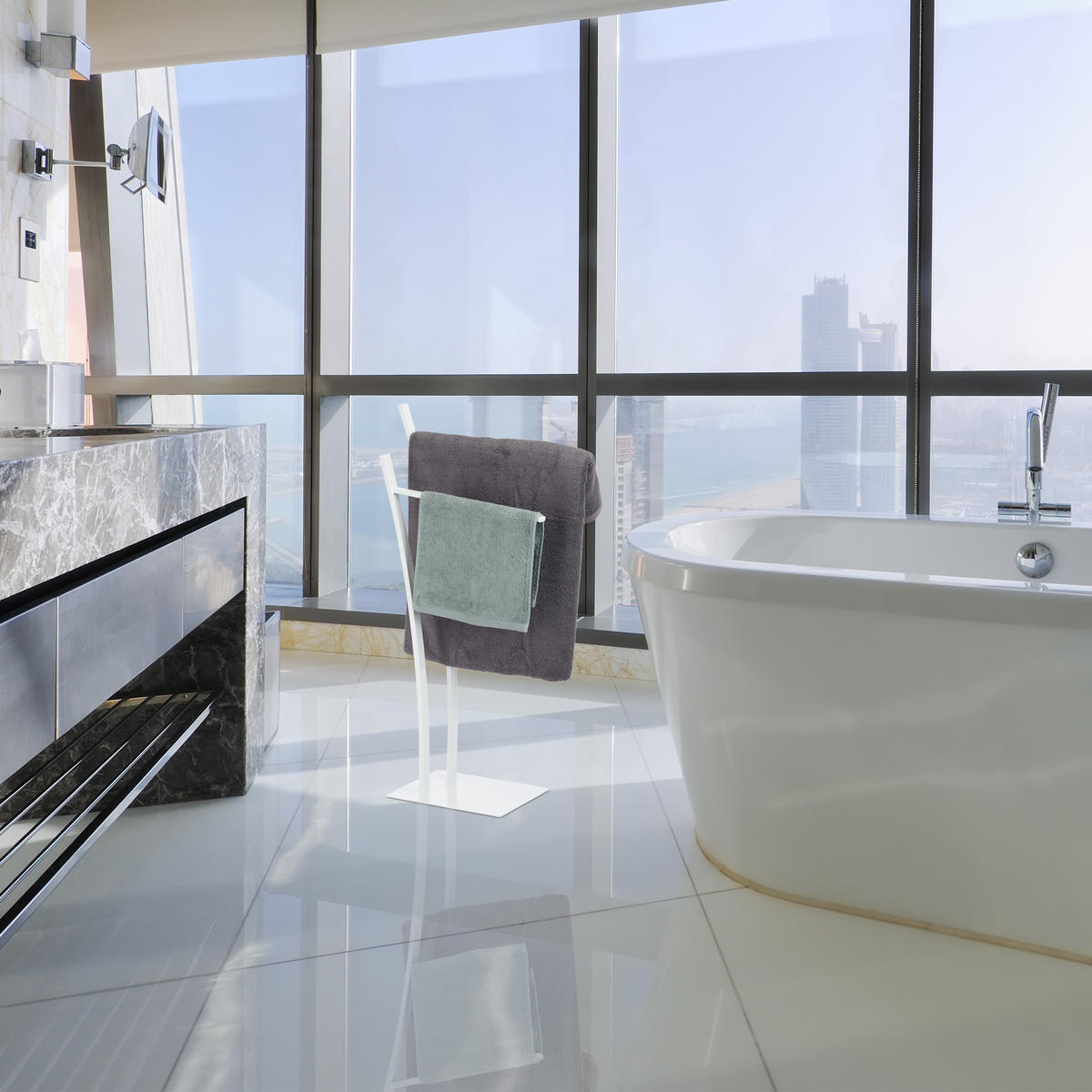 HANDTUCHSTÄNDER - Weiß, Metall (43/88/24cm) - Relaxdays