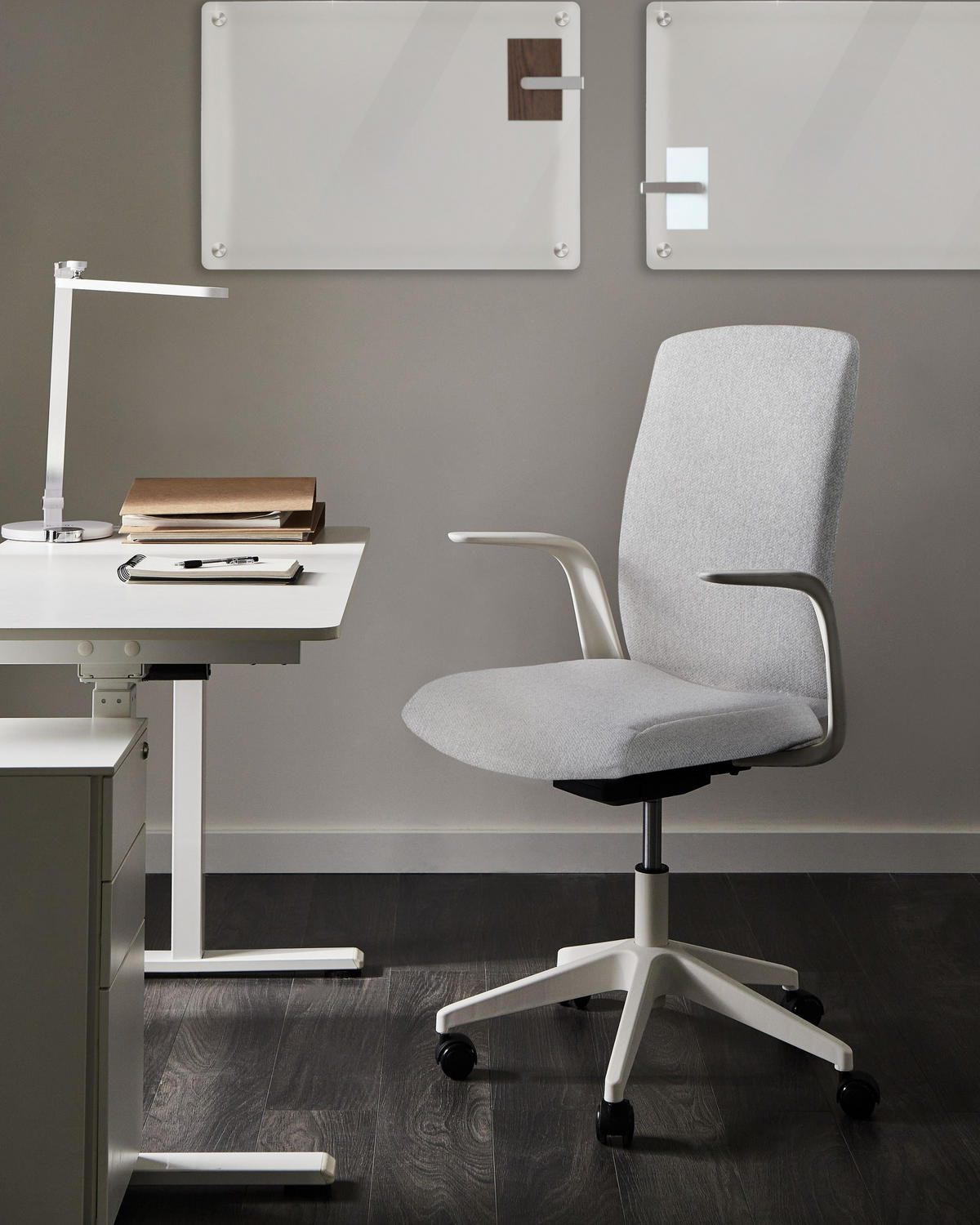 BÜROSTUHL Stoff Hellgrau Captain - Hellgrau, Textil (62/100/58cm) - Beliani