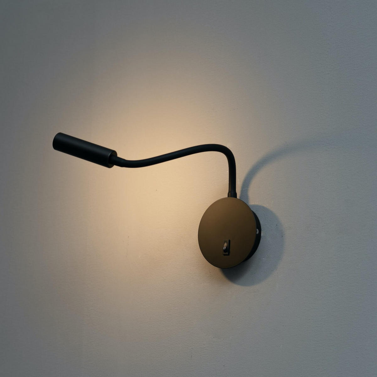 WANDLEUCHTE Norma, Schwarz, 46cm - Schwarz, Metall (10/46/3cm) - KOSILUM
