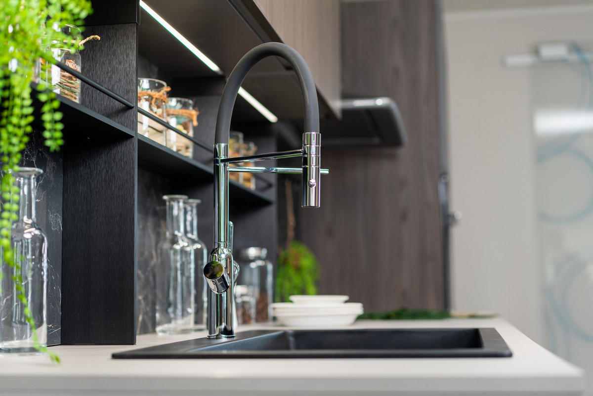 4-WEGE-KÜCHENARMATUR, Verchromt und Schwarz, 2-Strahl-Brause - Chromfarben, Metall (20.61/48/20.61cm) - VIZIO