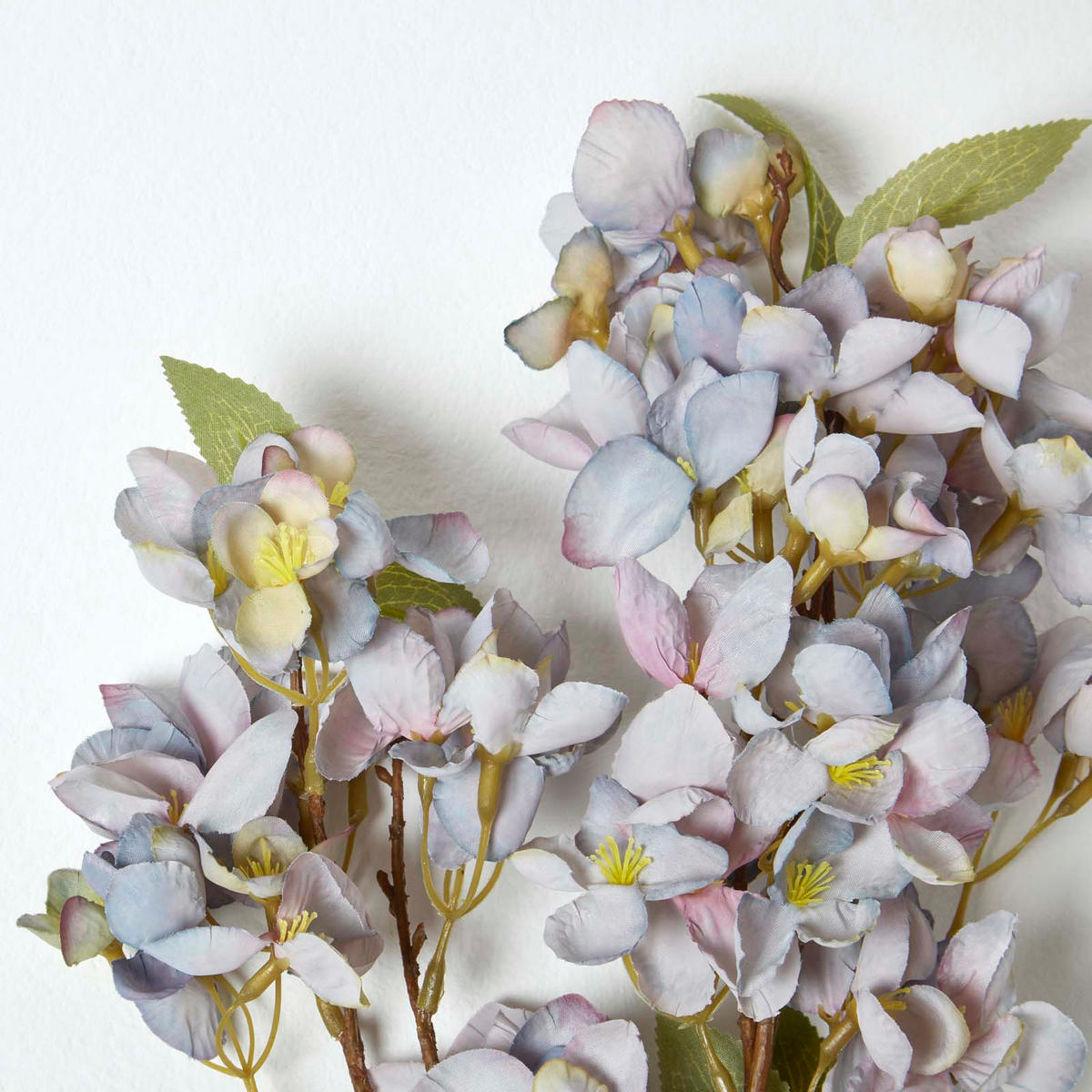 DEKOZWEIG mit Blüten blau, 64 cm - Blau, Kunststoff (64cm) - Homescapes