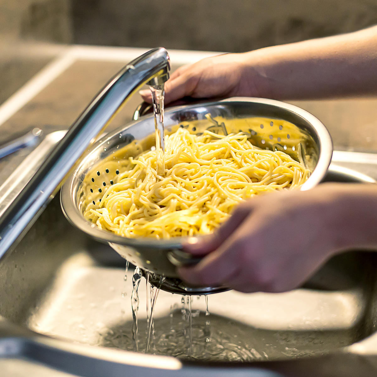 MISKA - strieborná, kov/plast - Relaxdays