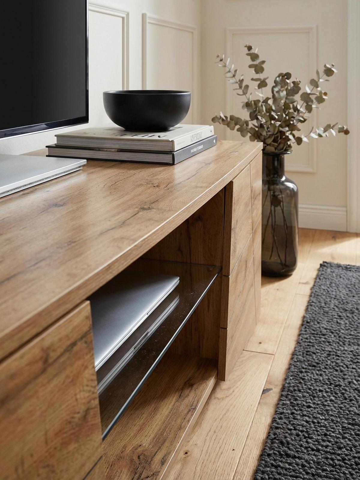LOWBOARD Eiche-Dekor Modern Stil für 70-Zoll Fernseher mit Glasablage - Braun, Holz (160/50/40cm) - KADIMA DESIGN