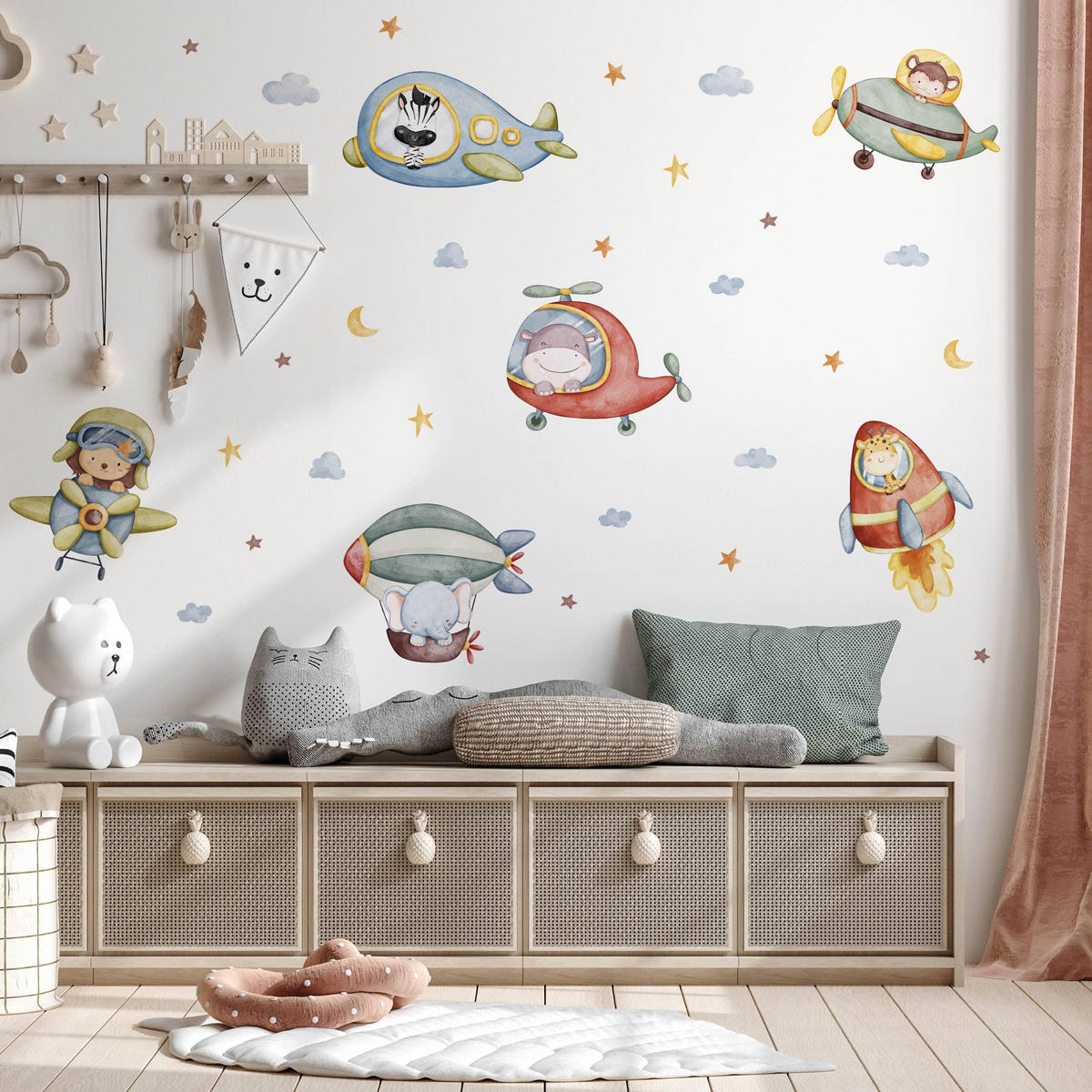 STICKER SET für Kinder Wilde Tiere Sterne Monde Wolken 60x30 - Gelb/Rot, Papier (60/30/1cm) - Muralo