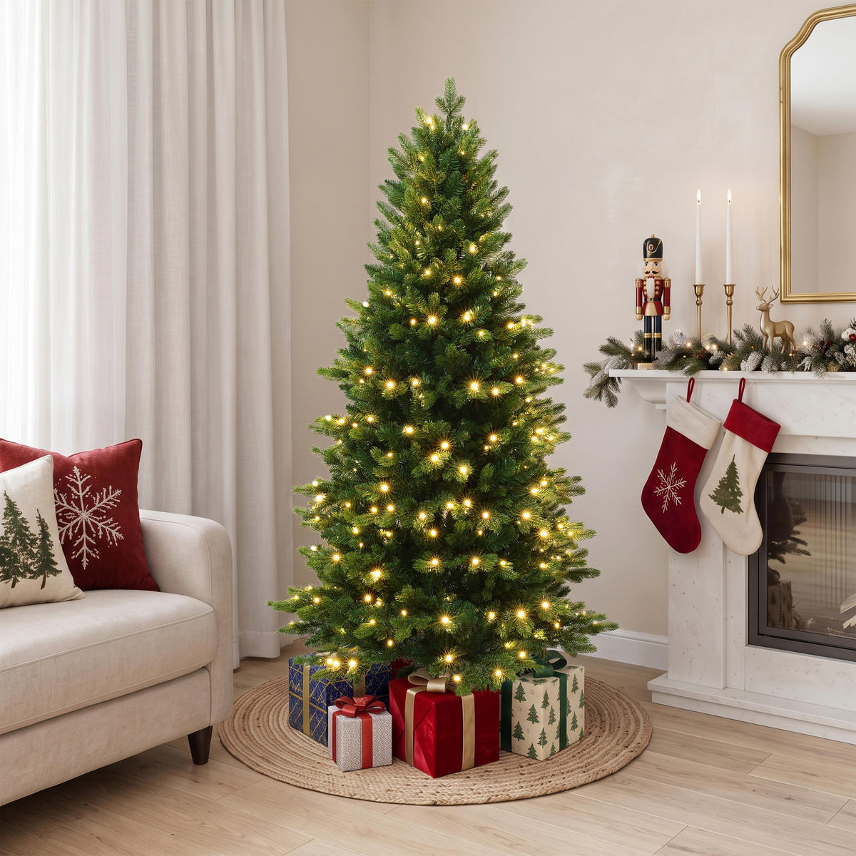KÜNSTLICHER Weihnachtsbaum 155 cm mit 220 LEDs, Fichten-Optik,1257 PE/PVC-Spitzen - Grün, Kunststoff (81/155cm) - Hometopia