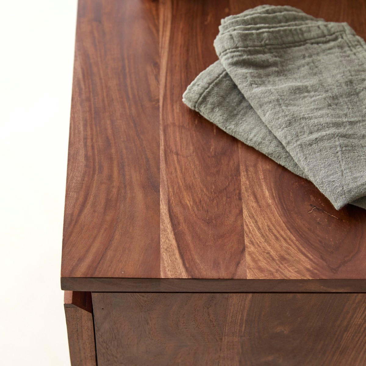 BADEZIMMERMÖBEL Ismaël Dunkelbraun aus Palisander - Dunkelbraun, Holz (80/88/57cm) - Tikamoon