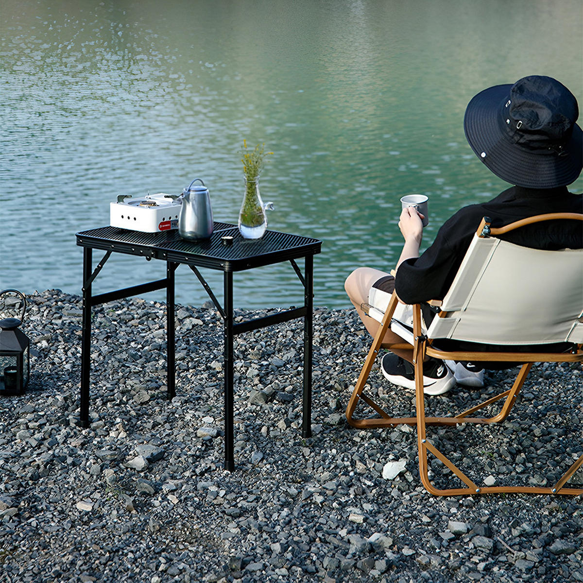 CAMPINGTISCH aus Aluminiumlegierung Eisen in Schwarz klappbarer Rechteckig Gitter-Tischplatte Felsenfeste Stabilität 60 cm B x 40 cm T x 27/56 cm - Schwarz, Metall (40/60/27cm) - Livingandhome