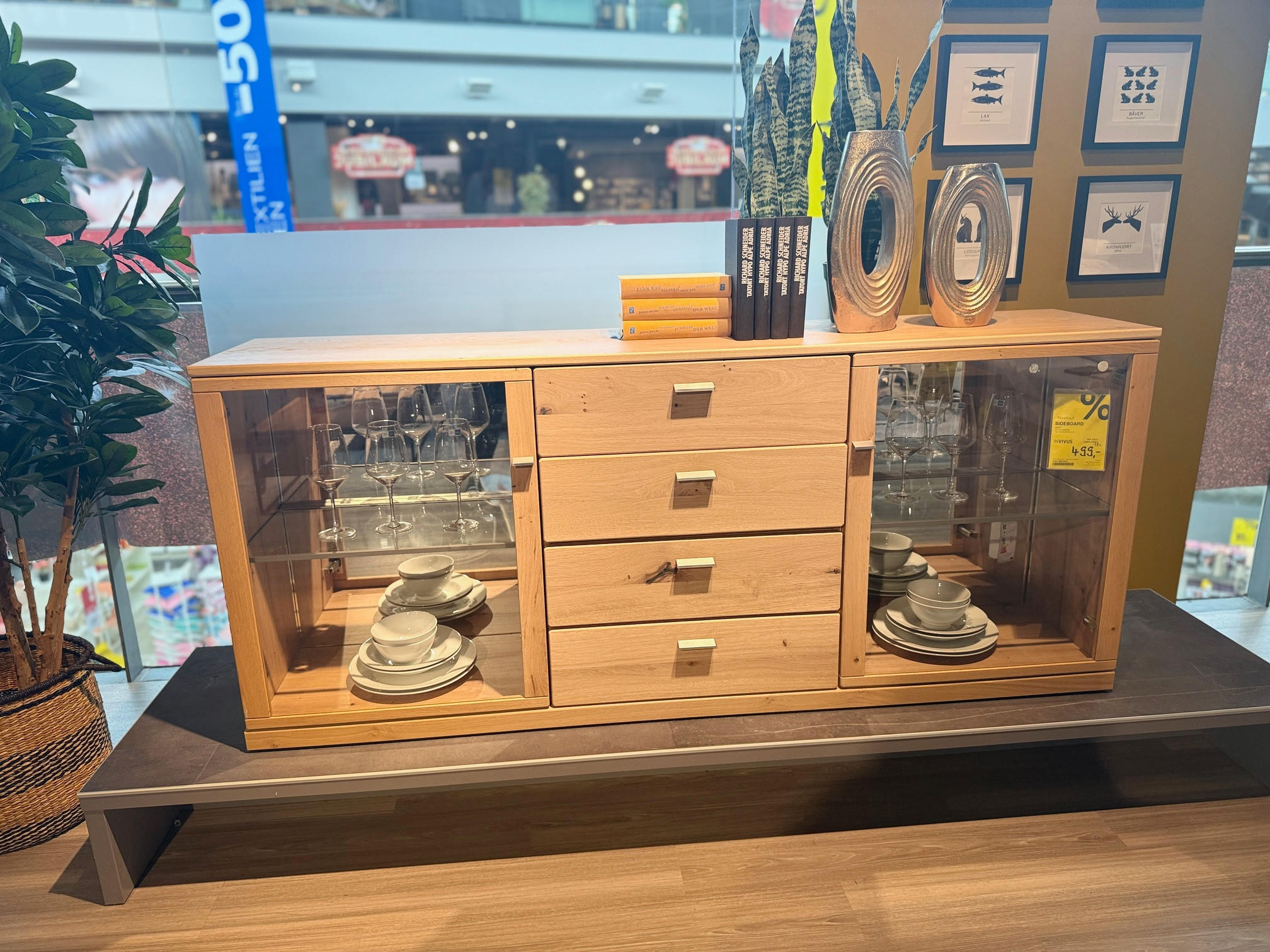 Sideboard - Invivus