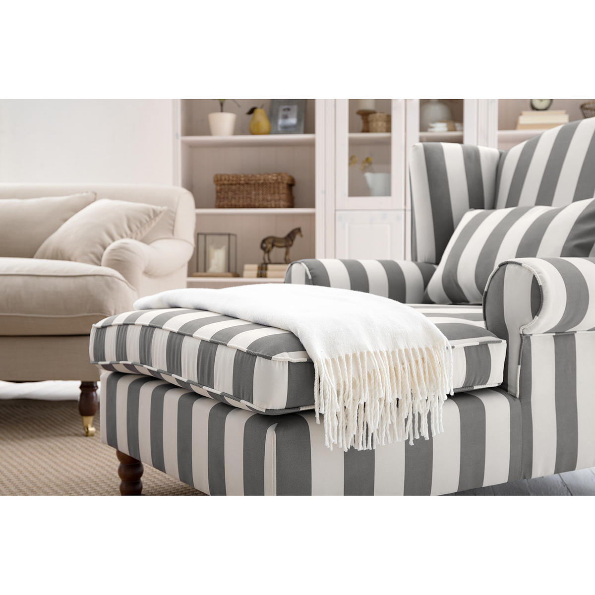 OHRENSESSEL - Webstoff - Weiß/Grau, Holz/Textil (94/95/134cm) - home24