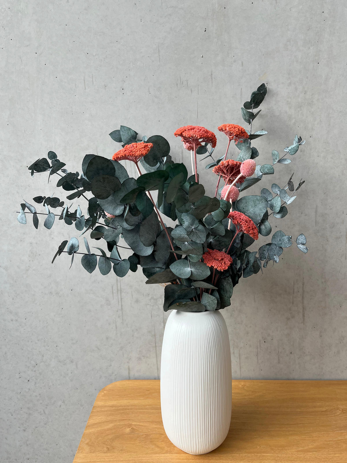 TROCKENBLUMEN Strauß Pop of Color: Eukalyptus pink - Pink, Naturmaterialien (40cm) - Lykke & You