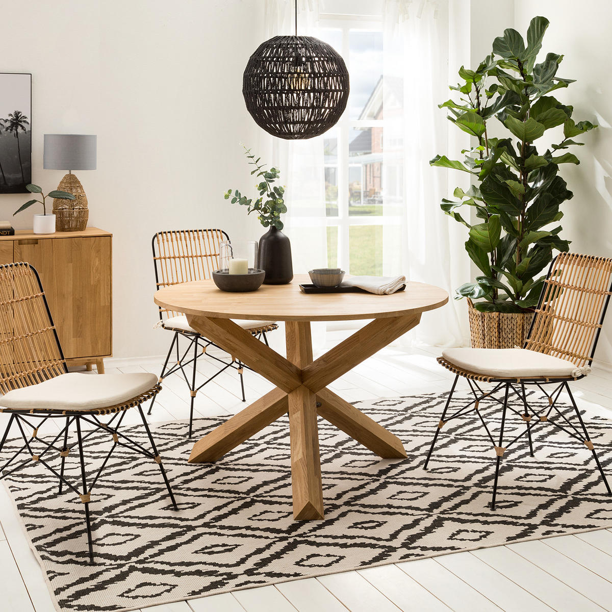 ESSTISCH - Eiche massiv - Eichefarben/Braun, Holz (120/120/75cm) - home24