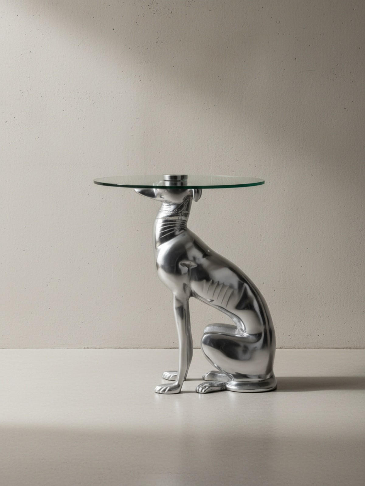 BEISTELLTISCH – Aluminium Glas Silber Skulptur Windhund 55x40 cm handgefertigt - Silberfarben, Glas/Metall (40/40/50cm) - KADIMA DESIGN
