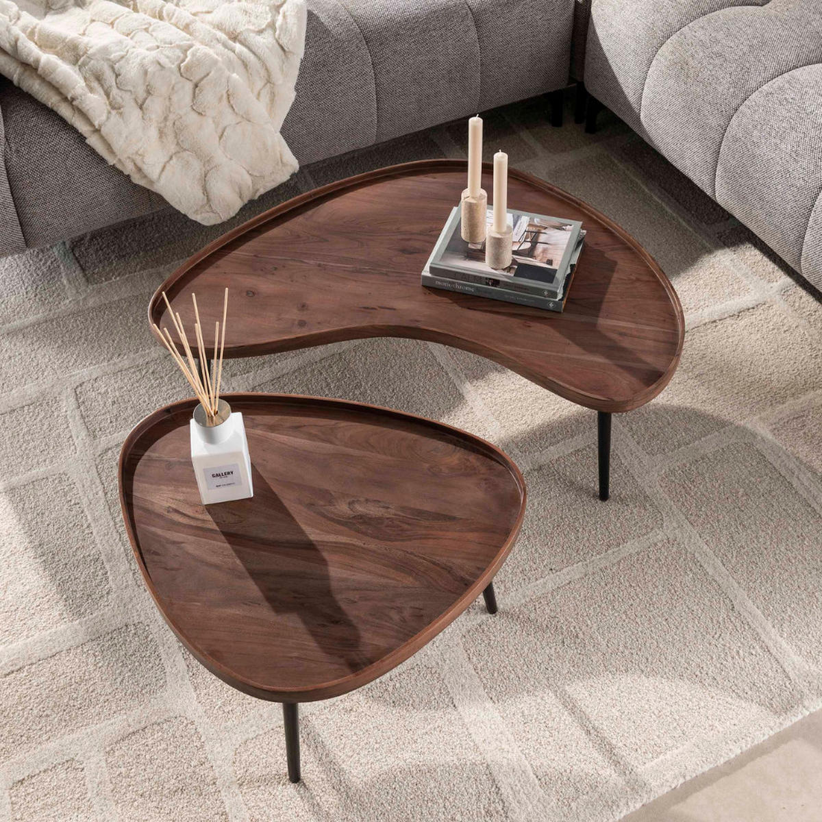 COUCHTISCH MATEO VASSOIN Organische Tablett-Tische aus massiver Akazie - Braun, Holz (55/103/37cm) - alesvelt