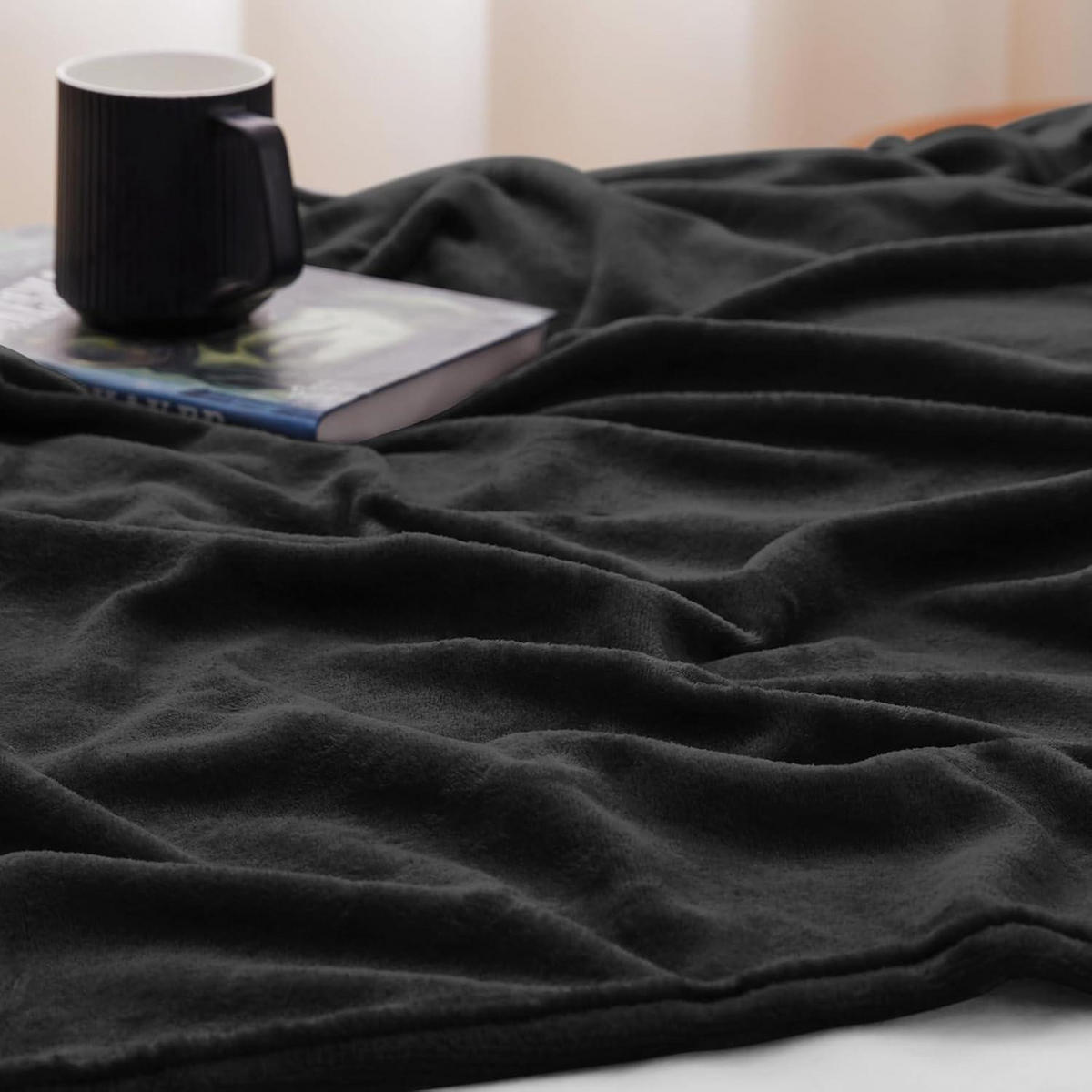 KUSCHELDECKE Flanell 150 x 200 cm Schwarz - Schwarz, Textil (150/200cm)