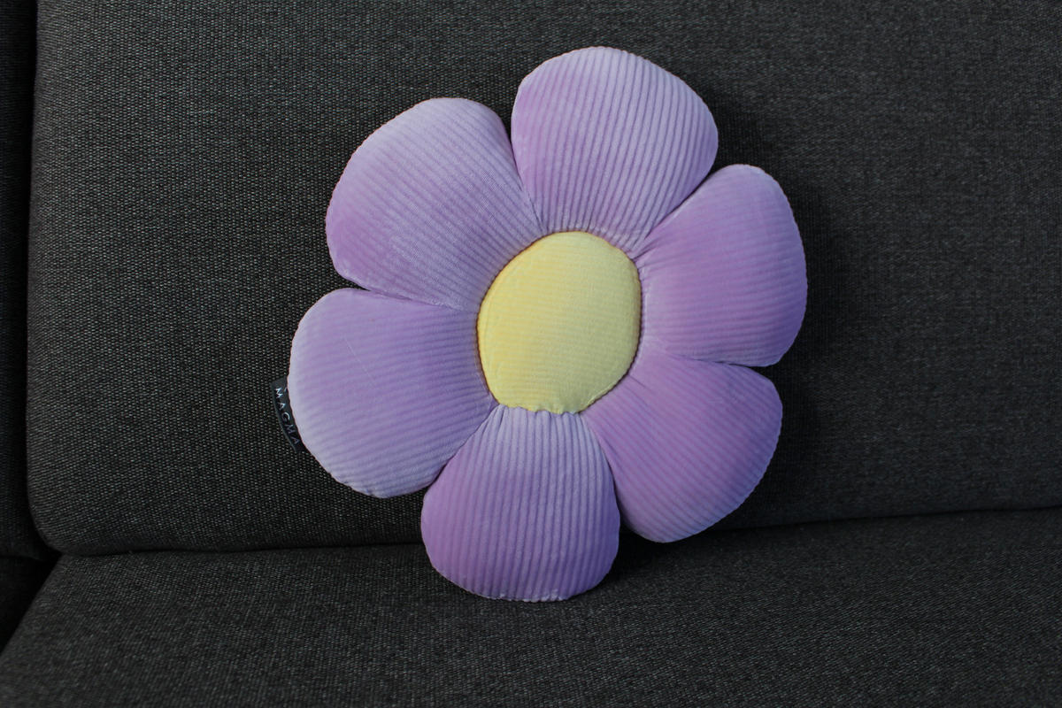 FORMKISSEN klein Blume MINNIE - Lila, Textil (30cm) - Magma Heimtexx