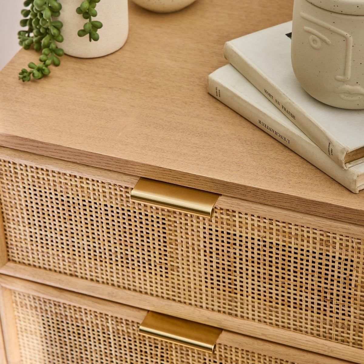 NACHTTISCH mit 3-Schubladen-Front aus natürlichem Rattangeflecht - Apfelbaumfarben, Holzwerkstoff (36.5/71/42cm) - Calicosy