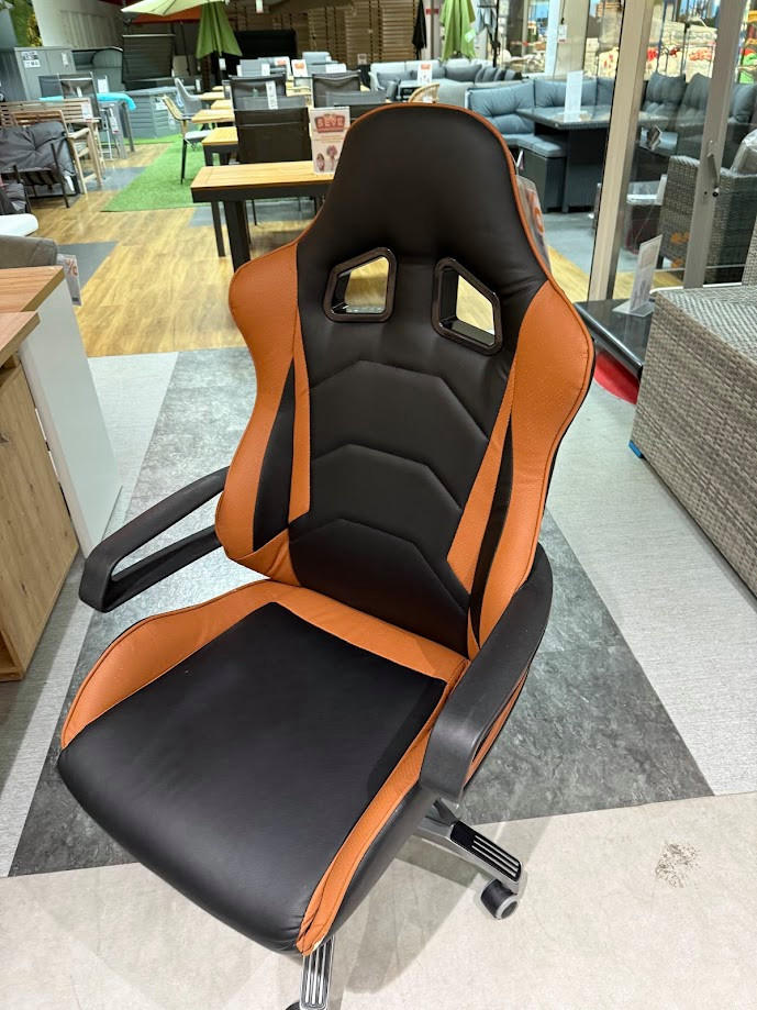 GAMER SZÉK SASSO-BUDAÖRS OUTLET - Xora