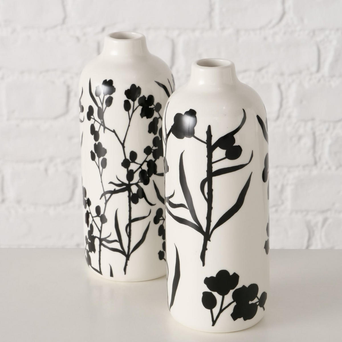 VASE handbemalt Berries 7,5/7,5/18 cm - Weiß, Keramik (18cm) - Boltze Home