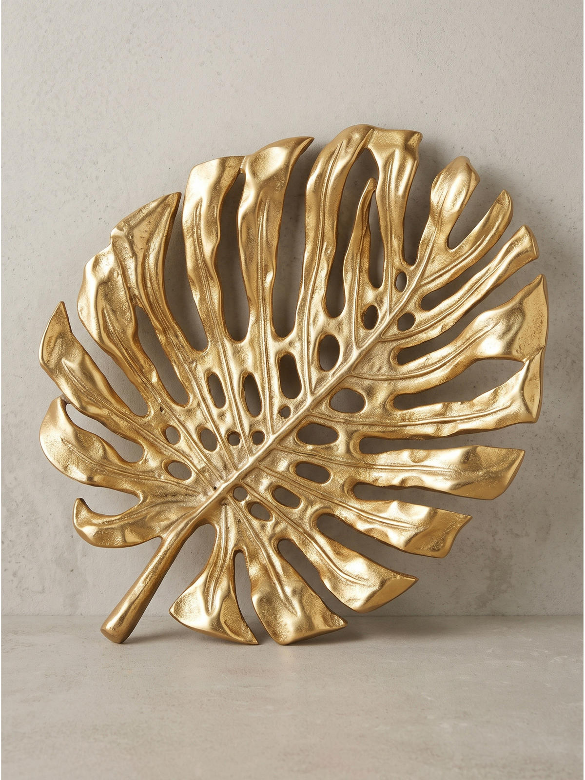 DEKOSCHALE MILNA, Aluminium, handgefertigt, Gold, 36 x 29 x 4 cm - Goldfarben, Metall (4cm) - KADIMA DESIGN
