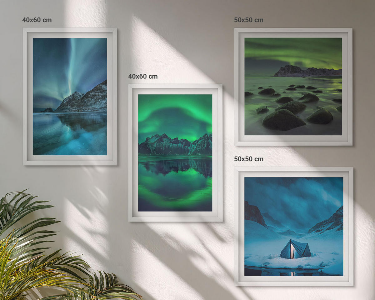 BILDER SET 4er Set - 50x50 cm & 40x60 cm Weißer Rahmen - Winterlandschaft mit Nordlichtern - Weiß, Kunststoff (50/50cm) - TULUP