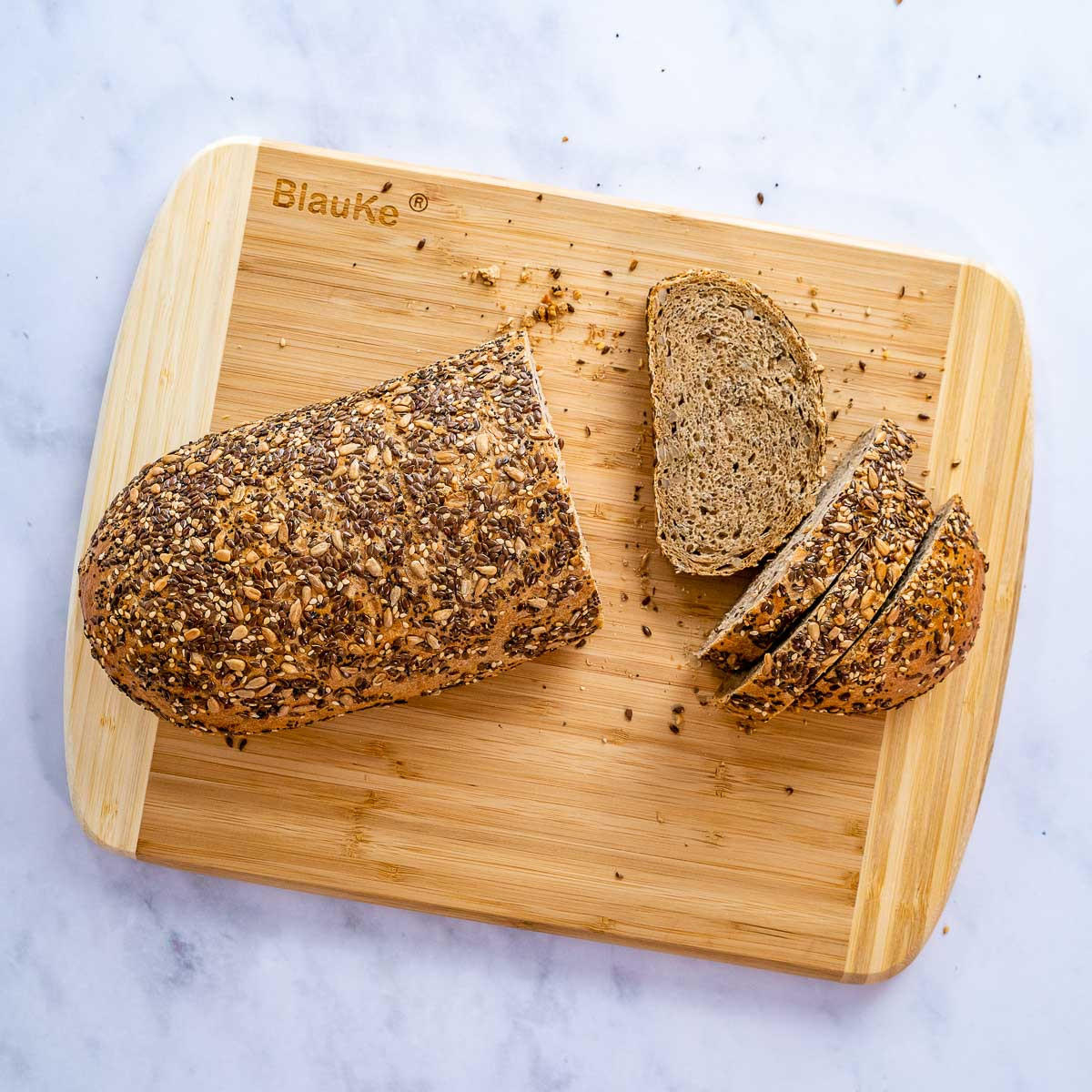 SCHNEIDEBRETT aus Holz mit Saftrille (37x29cm) - Beige, Holz (29.1/37cm) - BlauKe