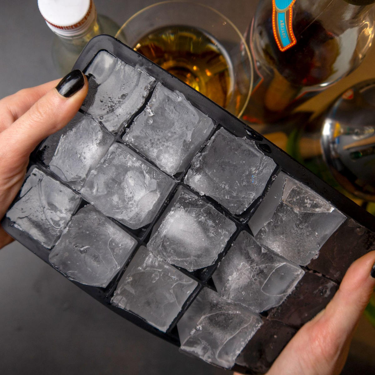 EISWÜRFELFORM - Schwarz, Kunststoff (11/3.5/18cm) - Intirilife