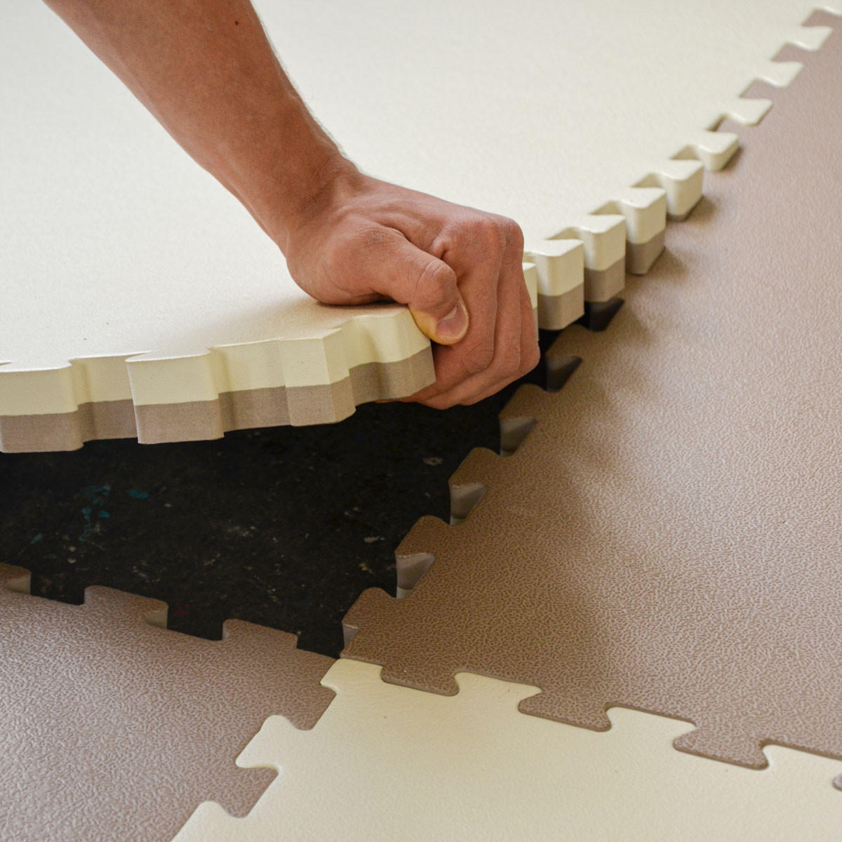BODENSCHUTZ-MATTE 90/90/4cm Beige - Beige, Kunststoff (90/90cm) - eyepower