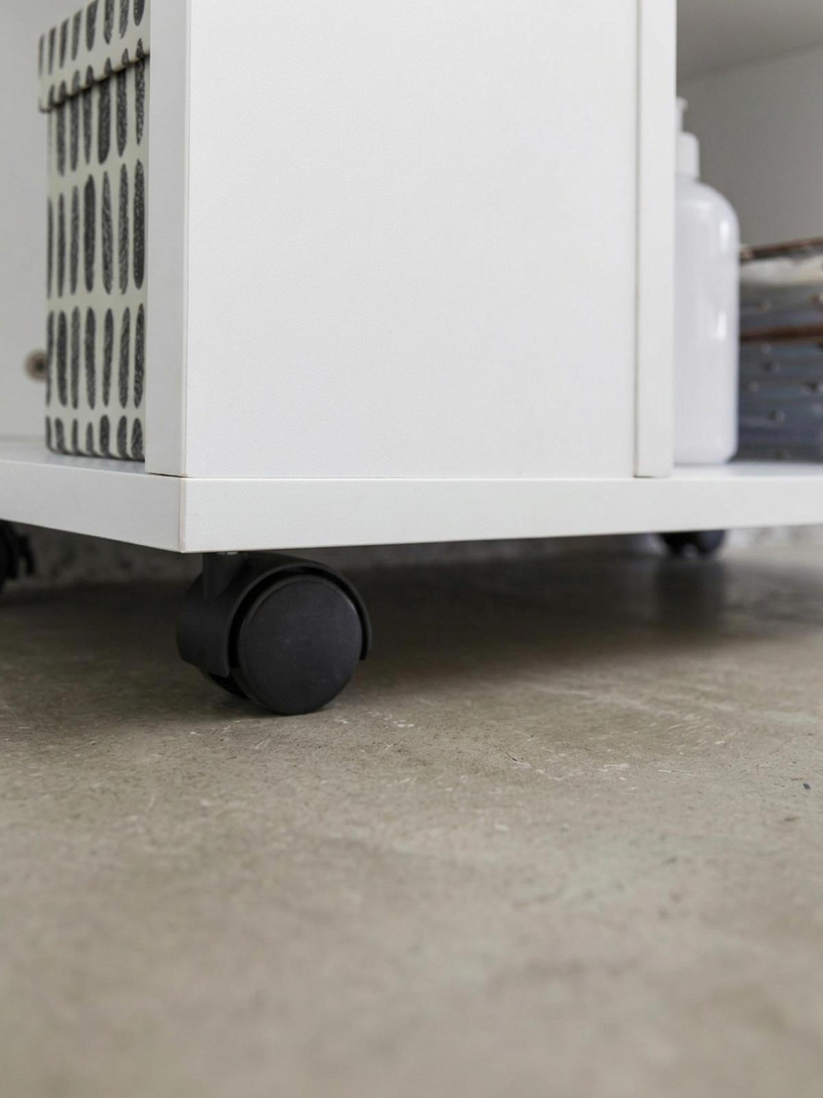 REGAL Multifunktional Mit Rollen Modern BRENTA, Weiß 60x35x75 cm - Weiß, Holz/Kunststoff (60/75/35cm) - KADIMA DESIGN