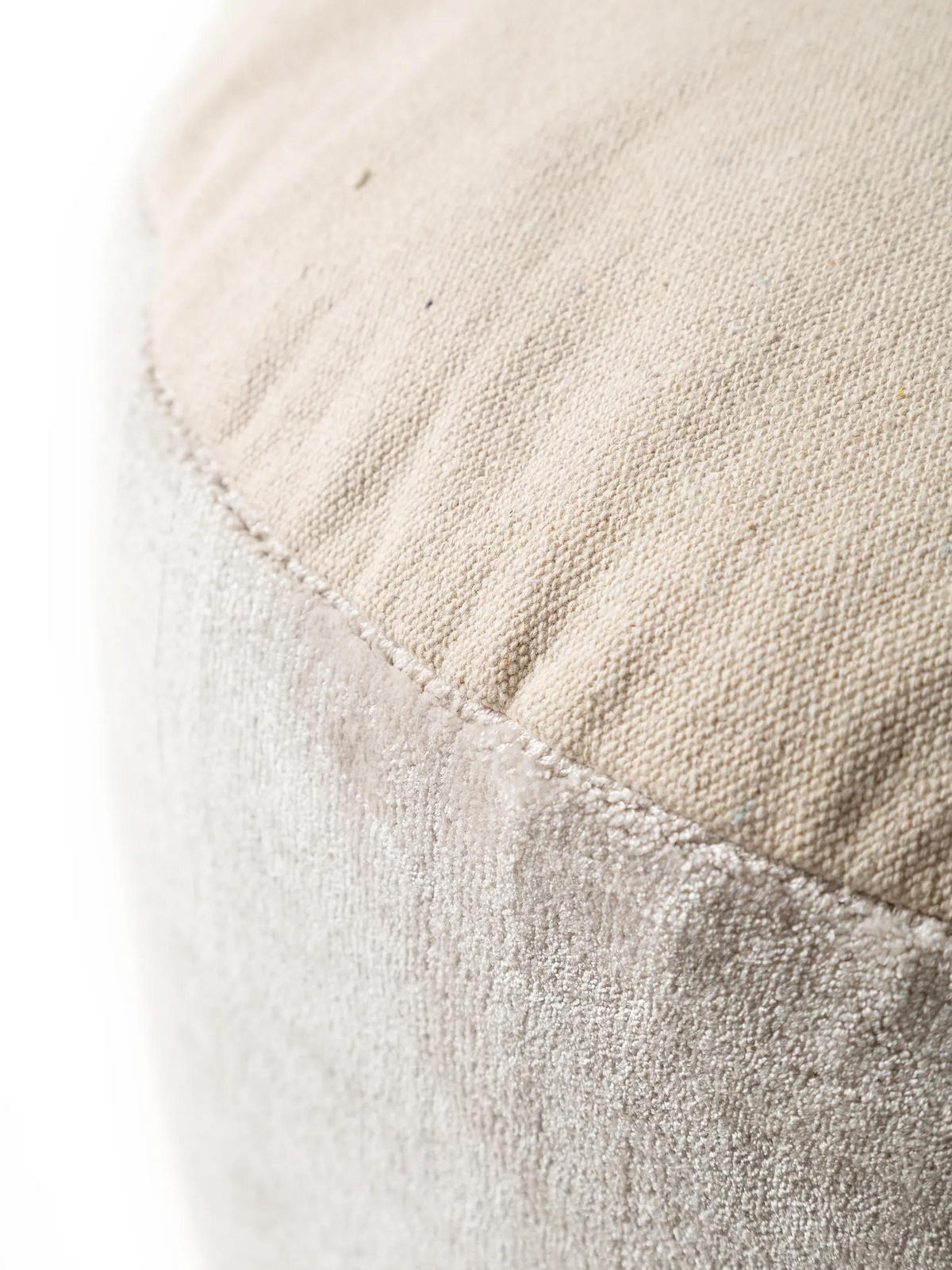 POUF Nova Hellgrau 55x55x30 cm - Hellgrau, Textil (55/30/55cm) - benuta Pure