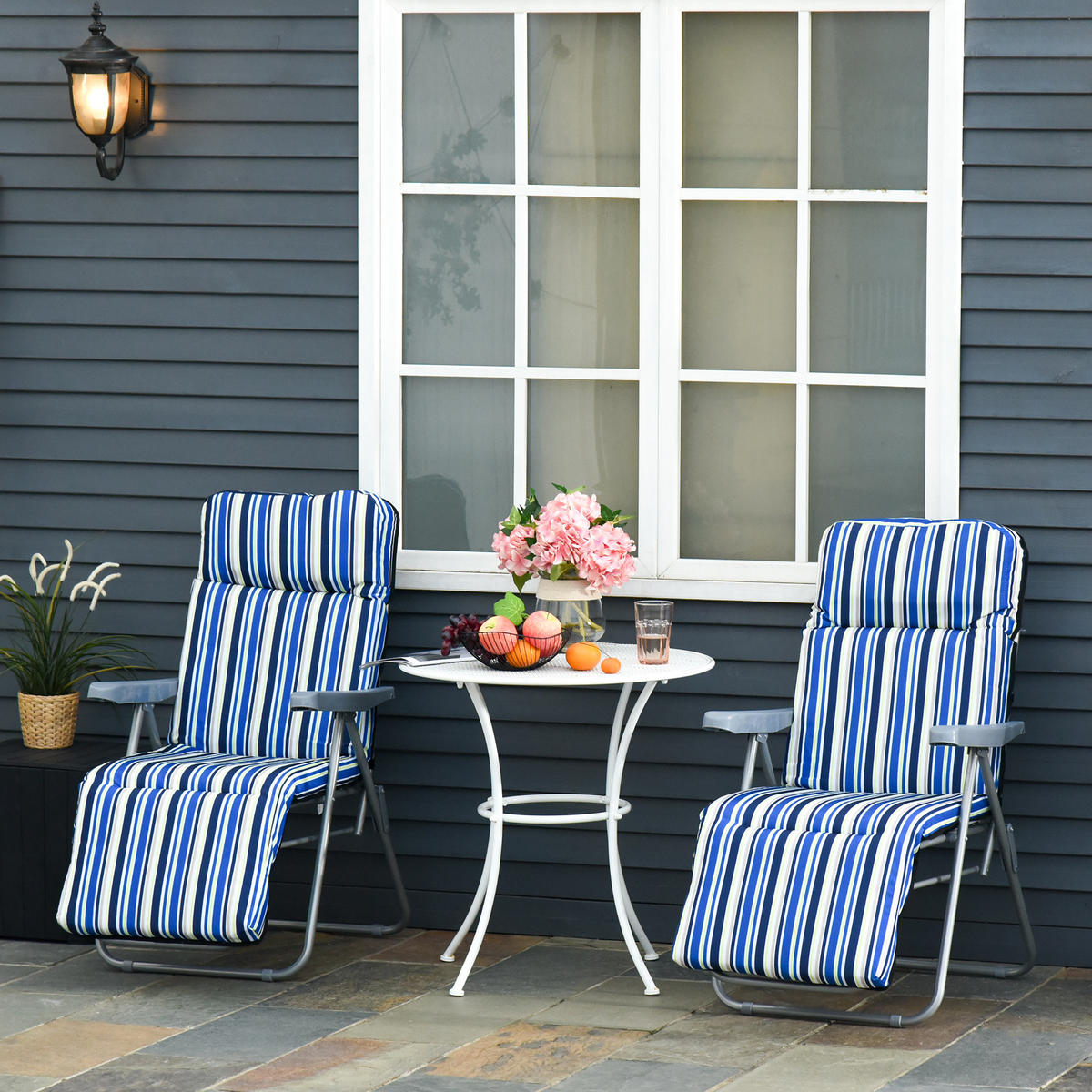 SONNENLIEGE Set mit 2 klappbaren mit 5-fach verstellbarer Rückenlehne, 60 x 75 x 102 cm, Blau und Creme - Blau, Metall (60/102/75cm) - Vallsero