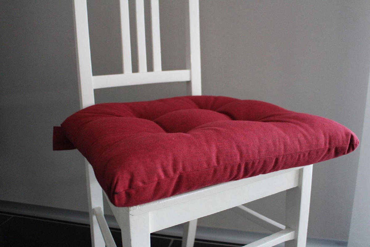 STUHLKISSEN mit Schleifenband - Rot, Textil (46/42/7cm) - Bonvionn