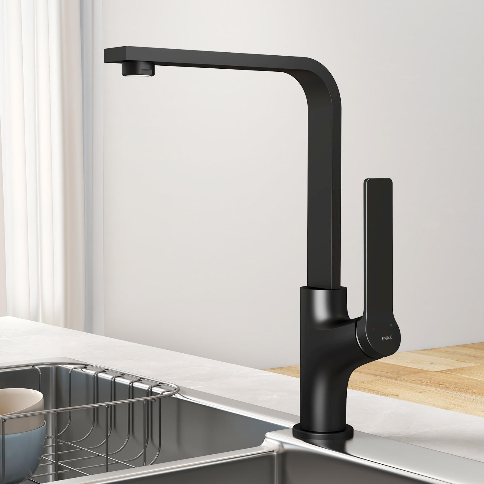 KÜCHENARMATUR mit 360° Drehbar Edelstahl Einhebelmischer Schwarz Matt - Schwarz, Metall (22.5/10.1/30.3cm) - EMKE