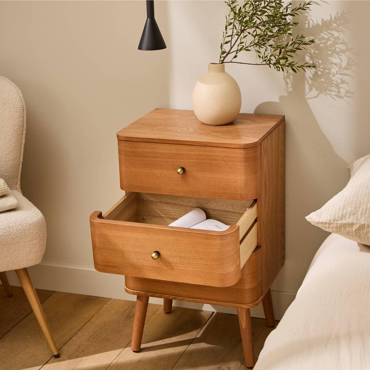 NACHTTISCH mit 3 Schubladen und abgerundeten Kantenfronten 35/71/42 cm - Eschefarben, Holzwerkstoff (35/71/48cm) - Calicosy