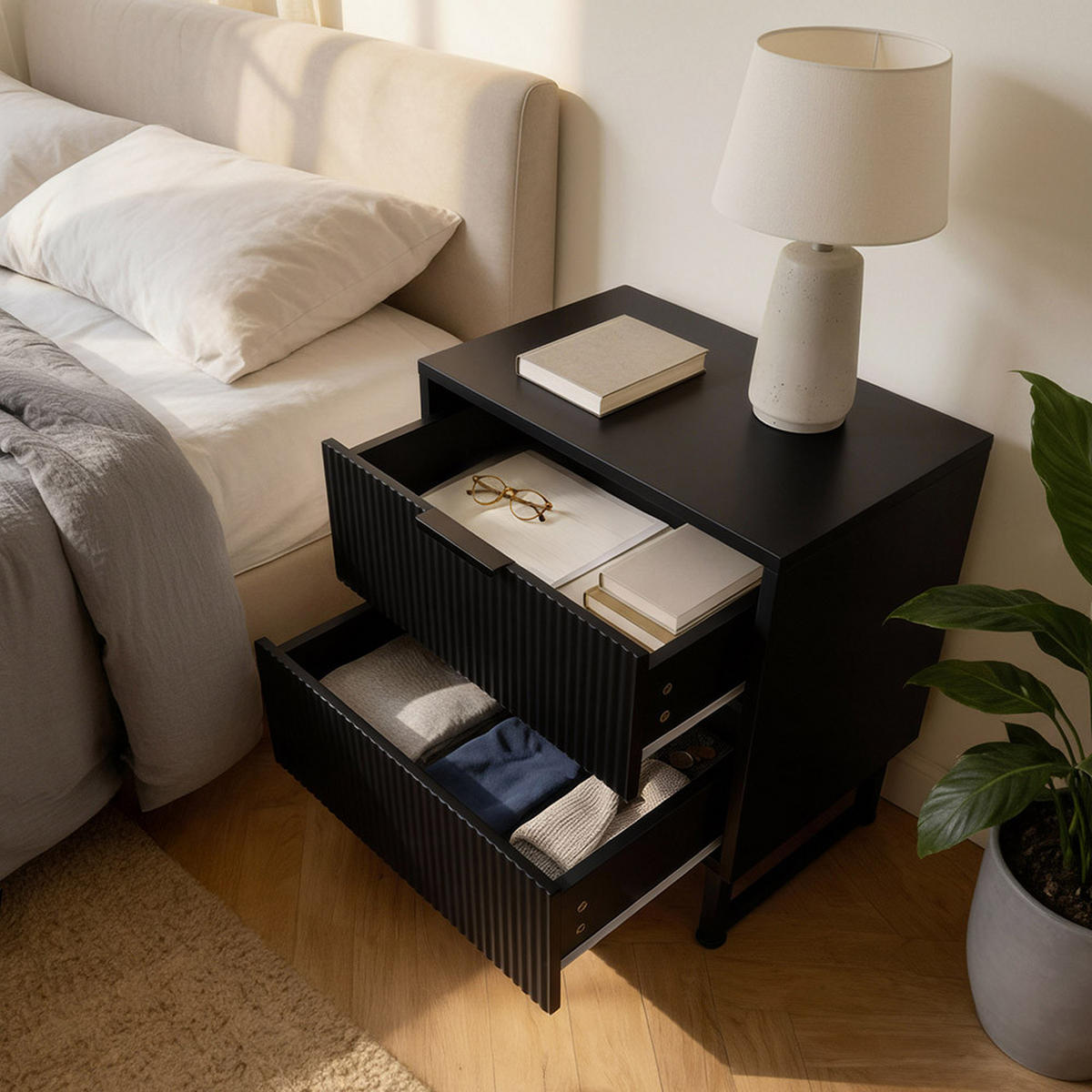NACHTTISCH NYLA - Schwarz - Schwarz, Holzwerkstoff (45/61/39cm) - Home Deluxe