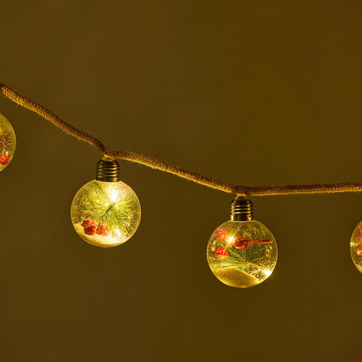 LICHTERKETTE Pinere, grün, 36 LED, 11x9x195 cm, Dekorative Weihnachtsdeko - Grün, Kunststoff (195cm) - home&you