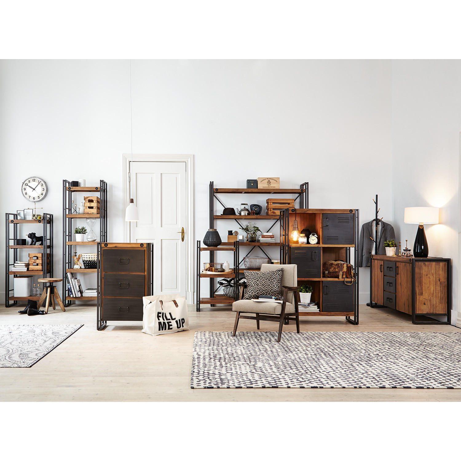 HOCHKOMMODE - Akazie massiv / Metall - Akaziefarben, Holz (90/140/35cm) - home24