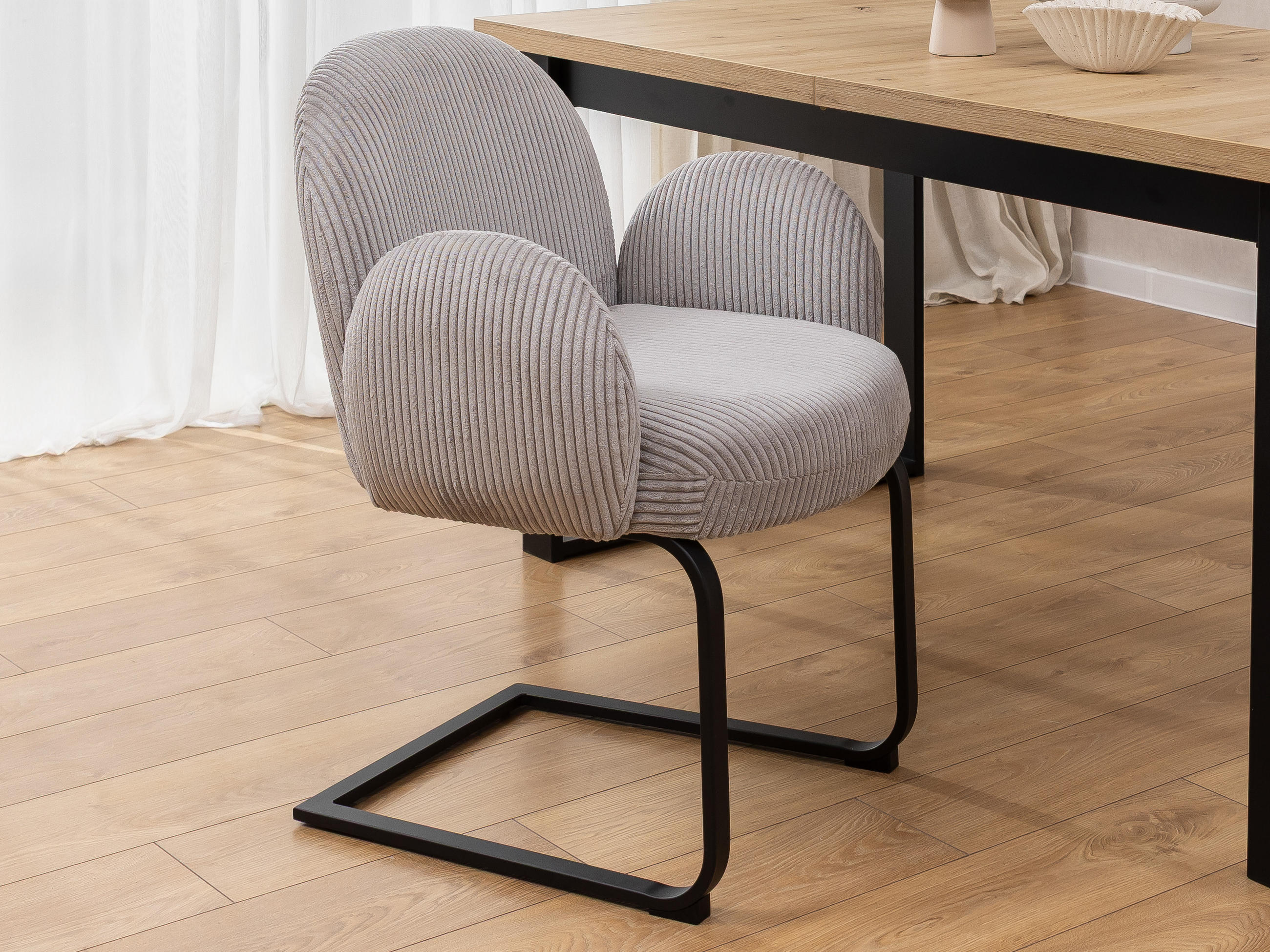 ARMLEHNSTUHL Vela im runden Design aus grauem Cord - Schwarz/Grau, Holz/Textil (65/85/64cm) - S-Style Möbel