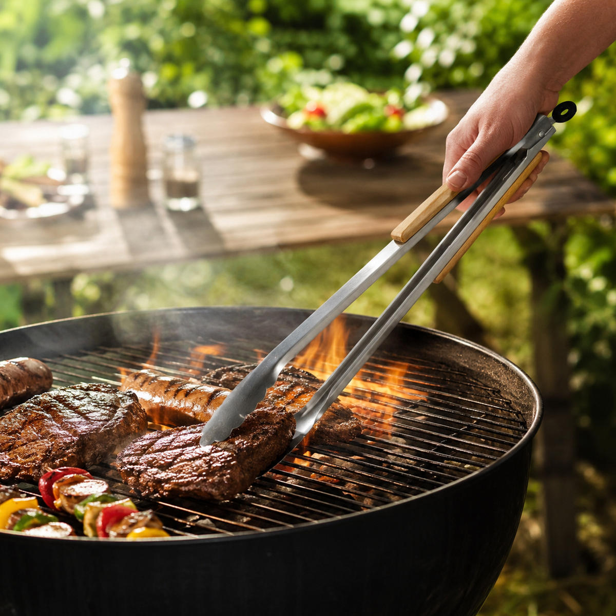 GRILLZANGE Silber Natur Holzgriff 38 cm - Silberfarben, Holz/Metall (3.5cm) - Relaxdays