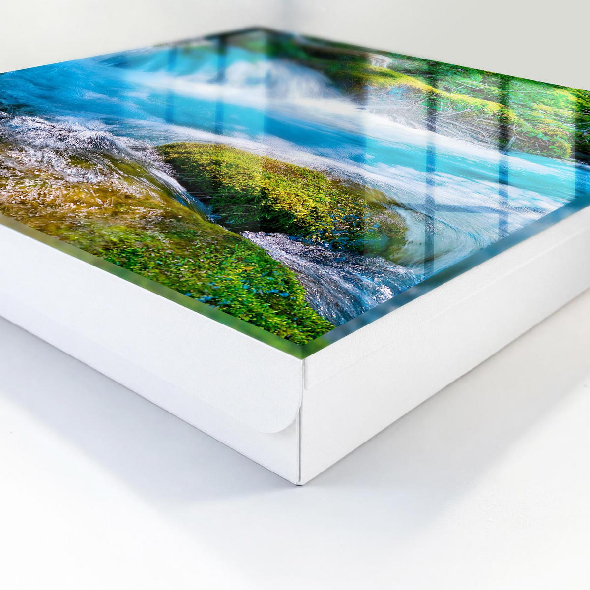 SCHLÜSSELBOX Weiß 30x30 cm – Türöffnung nach rechts - Ein ruhiger Fluss - Blau, Metall (30/30/5cm) - TULUP