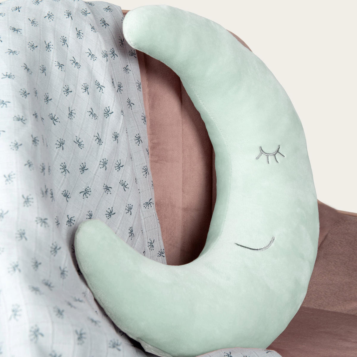 NACKENKISSEN Mond grün - Grün, Textil (25/8cm) - Roba