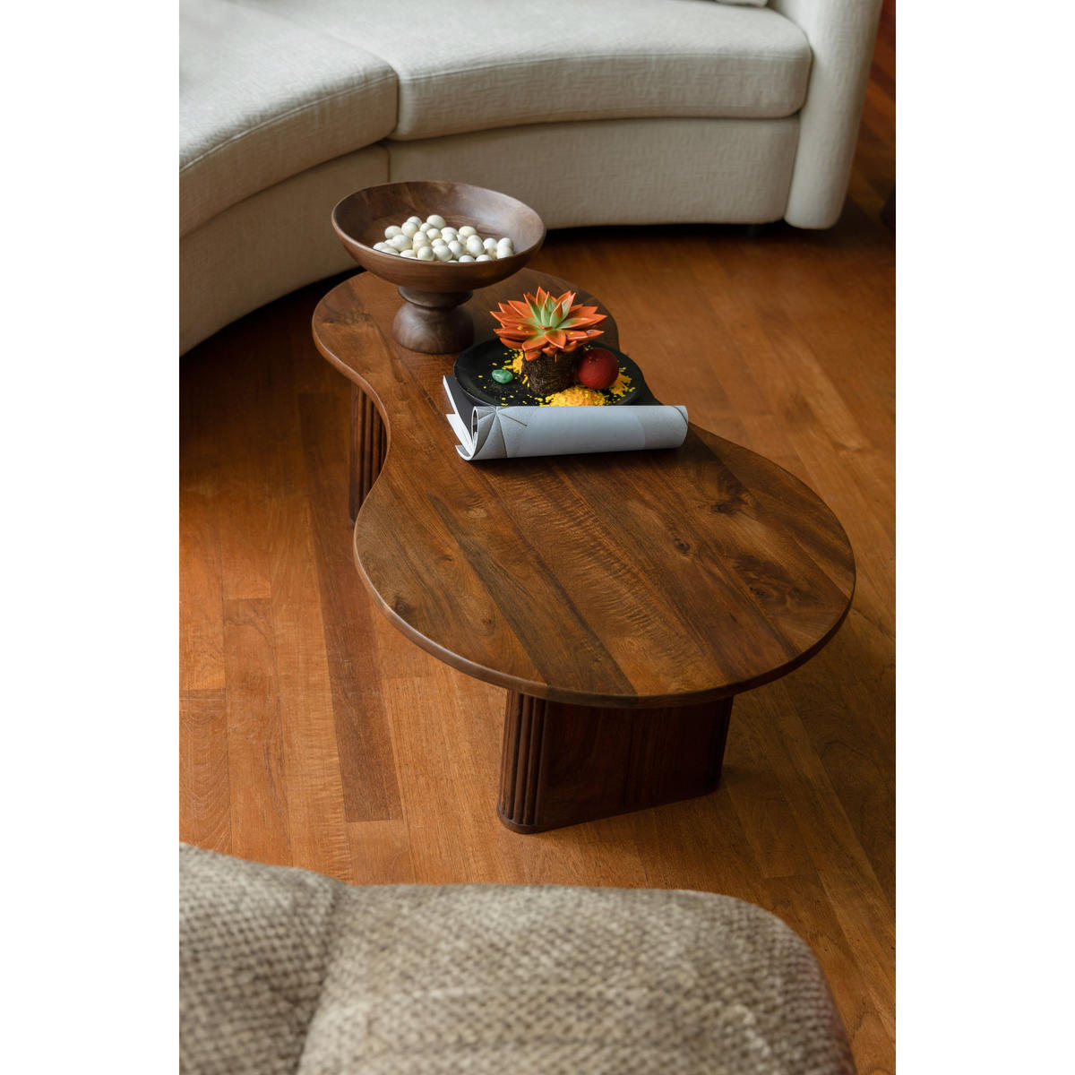 COUCHTISCH Tilon Organische Form - Braun, Holz (110/60/40cm) - Dutchbone