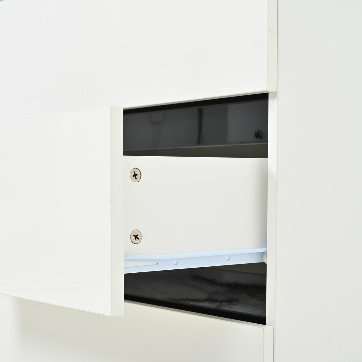 SIDEBOARD in Weiß Sideboard mit 6 Schubladen, Hochglanzfront und 3 Metallbeinen für Wohnzimmer, B140/T39,5/H78,5 cm - Schwarz/Weiß, Holzwerkstoff/Metall (140/78.5/39.5cm) - STILVORA