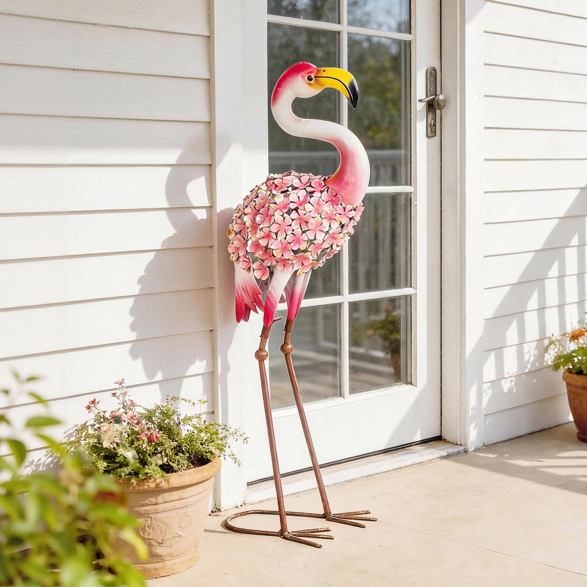 GARTENFIGUR DE-13873 Flamingo mit Blütenfedern Rot - Rot, Metall (19/83/28cm) - ComfortXL