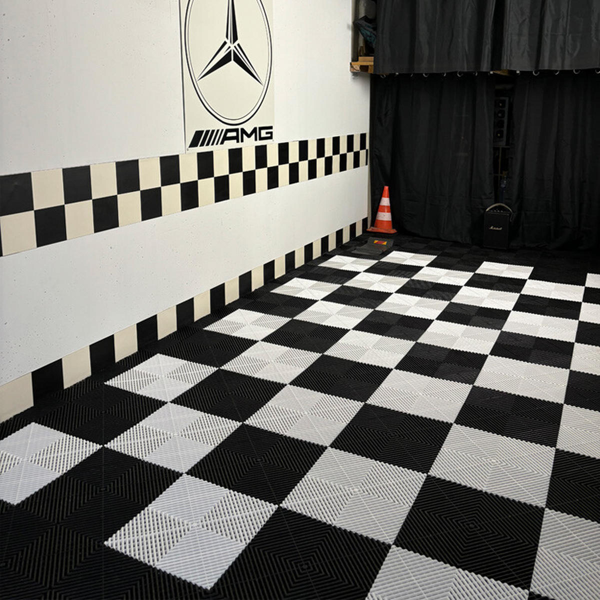 KLICKFLIESEN Durchbrochen für Garage, Werkstatt und Ausstellungsraum - Farbe Weiss - Set von 6 Fliesen - Weiß, Kunststoff (39.5/39.5/2cm) - MOSAIK AERO