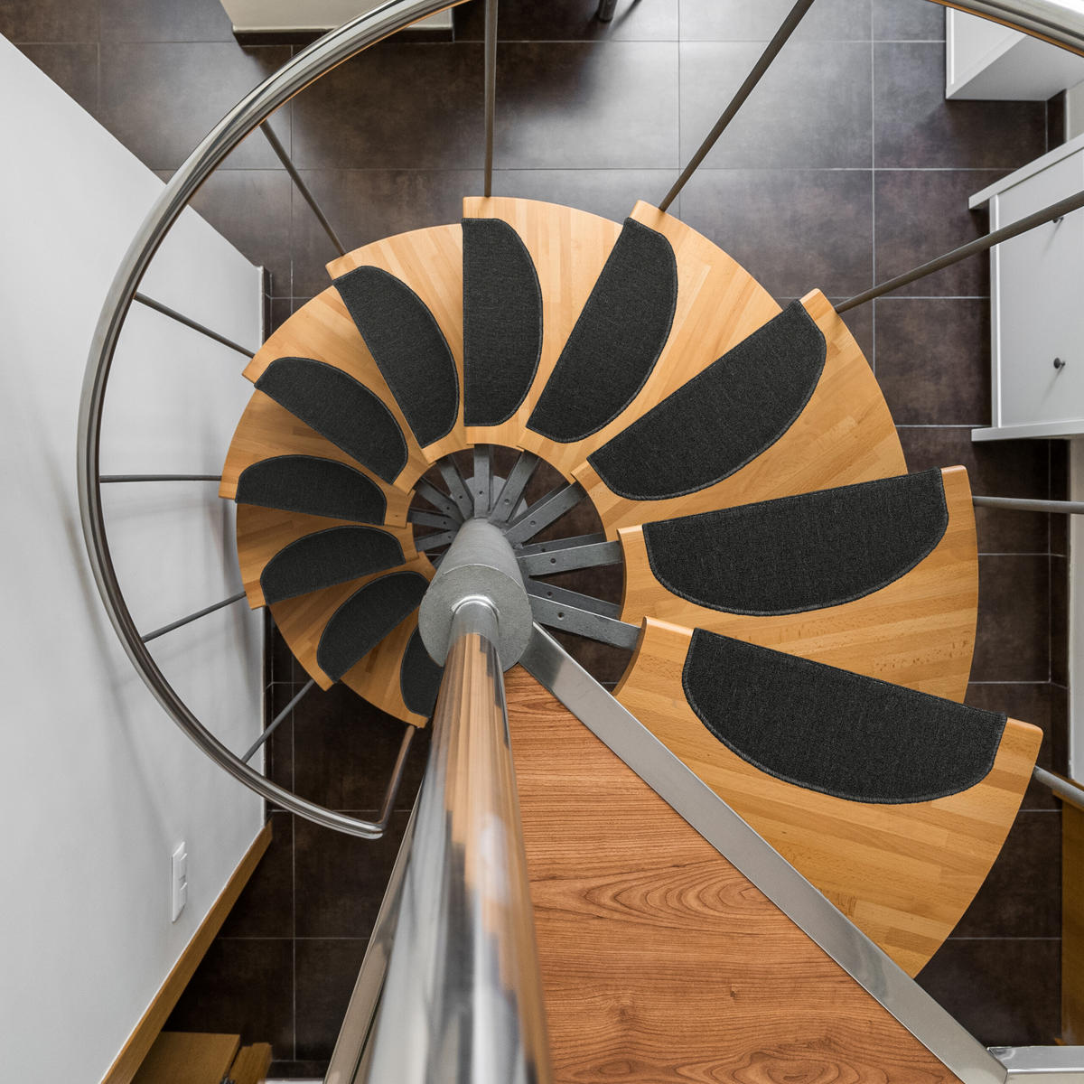 15XSTUFENMATTEN - Anthrazit, Kunststoff (24/65/4cm) - Relaxdays