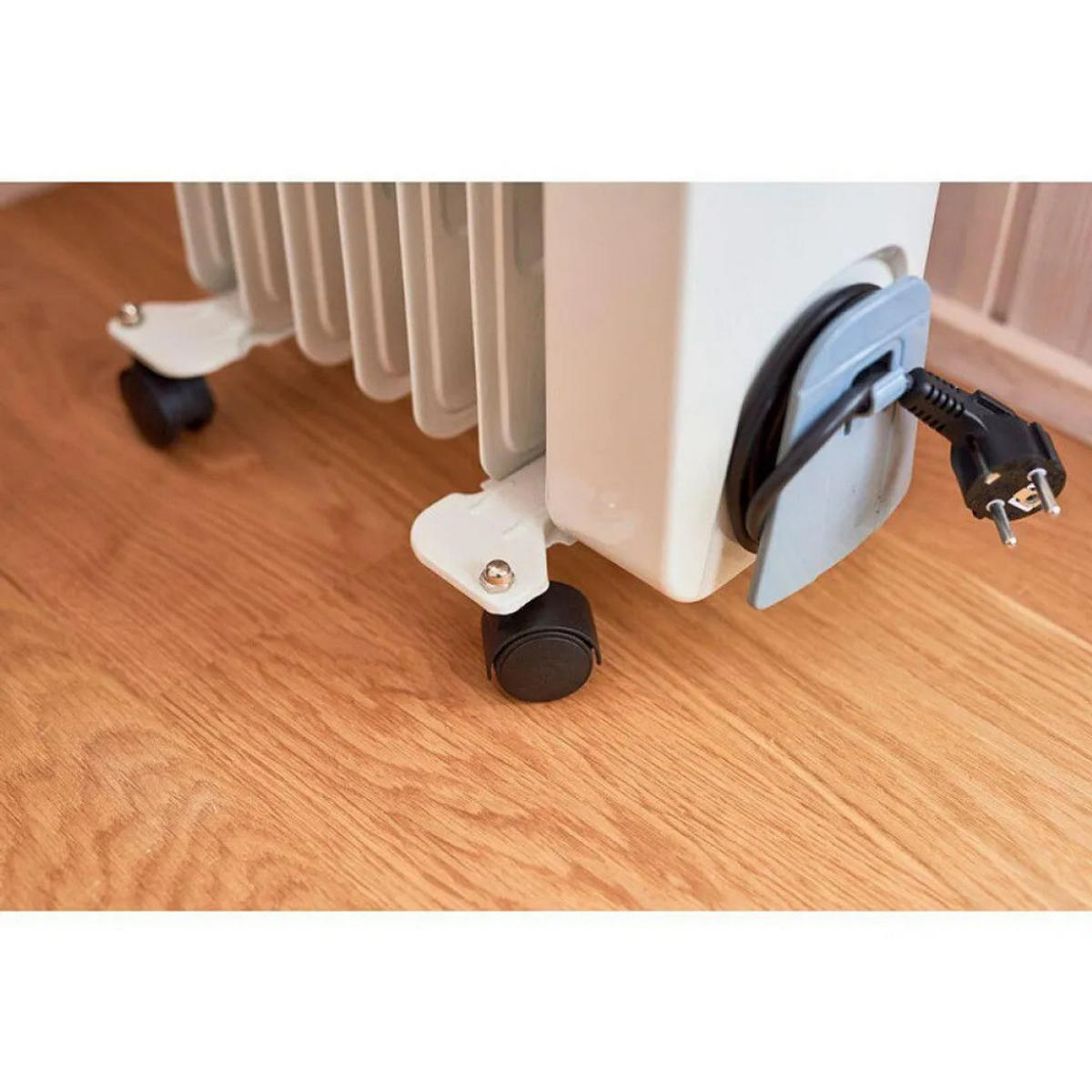 ÖLRADIATOR Elektroheizung 1500 W Thermostat Weiß 7 Rippen - Creme/Schwarz, Kunststoff/Metall (23/63/32cm) - JUNG