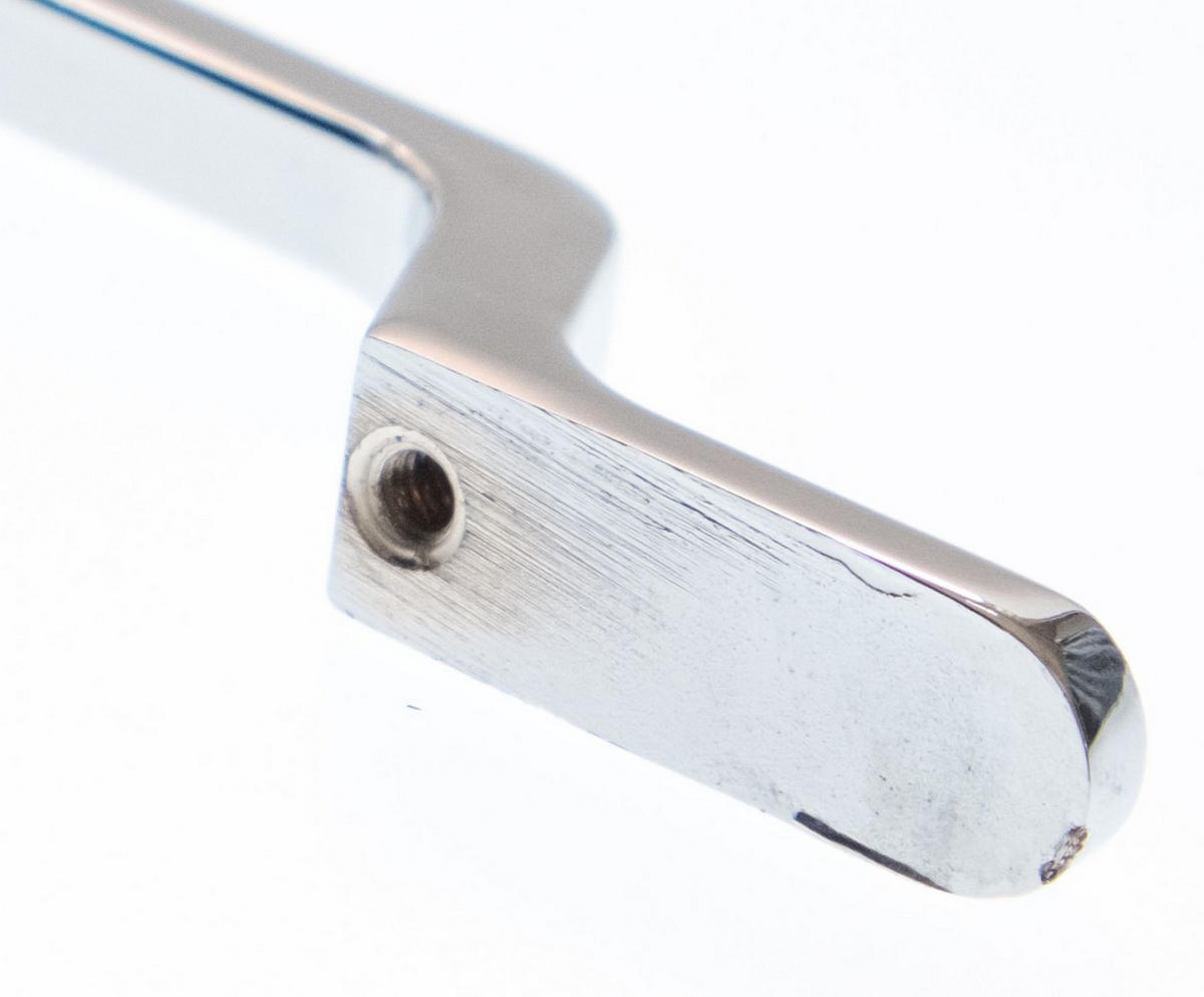 MÖBELGRIFF BA 128mm Badmöbel Chrom glänzend lange Füßchen mit 2 Schrauben - Chromfarben, Metall (0.7/2.7/19.4cm) - Livingpoint24